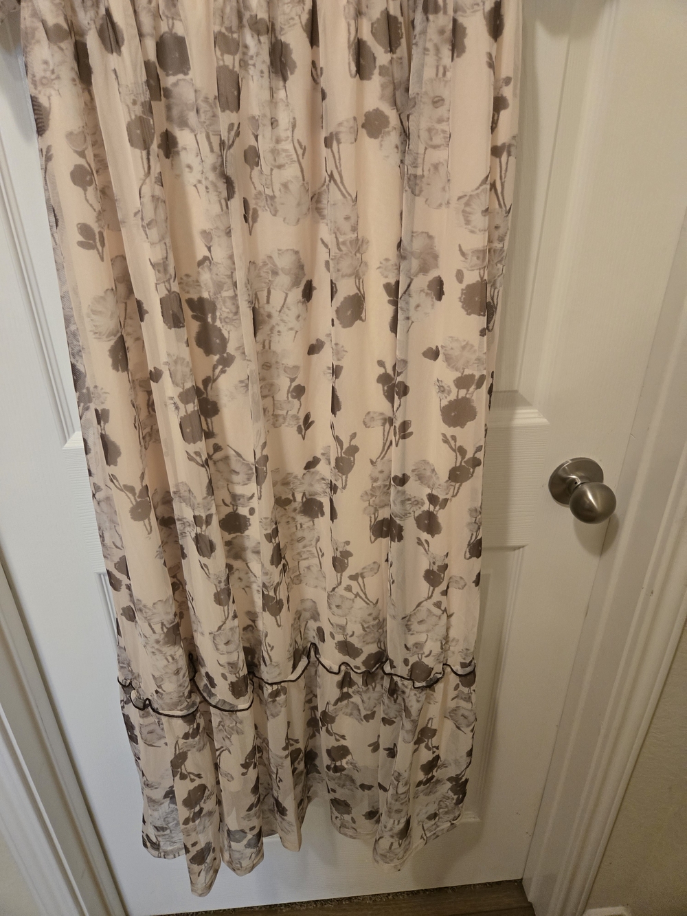 Polagram Beige Floral Puff-Sleeve Maxi Dress - Picture 8 of 15